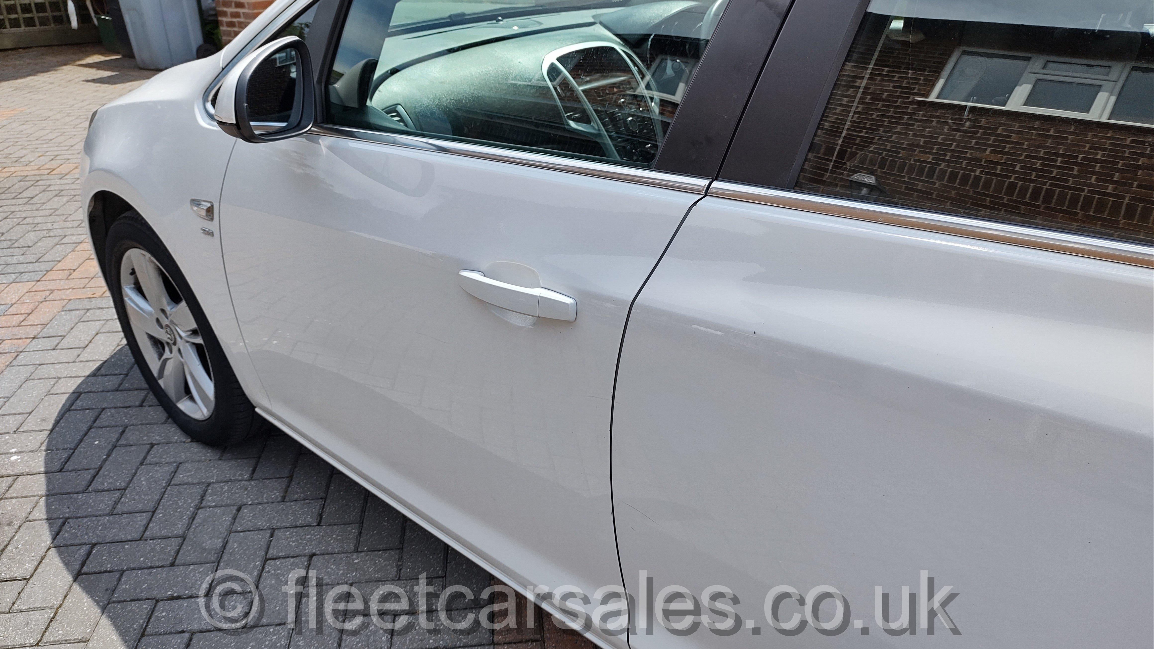 Vauxhall Astra SRI DTi 136 bhp 16V
            5 door hatchback for sale