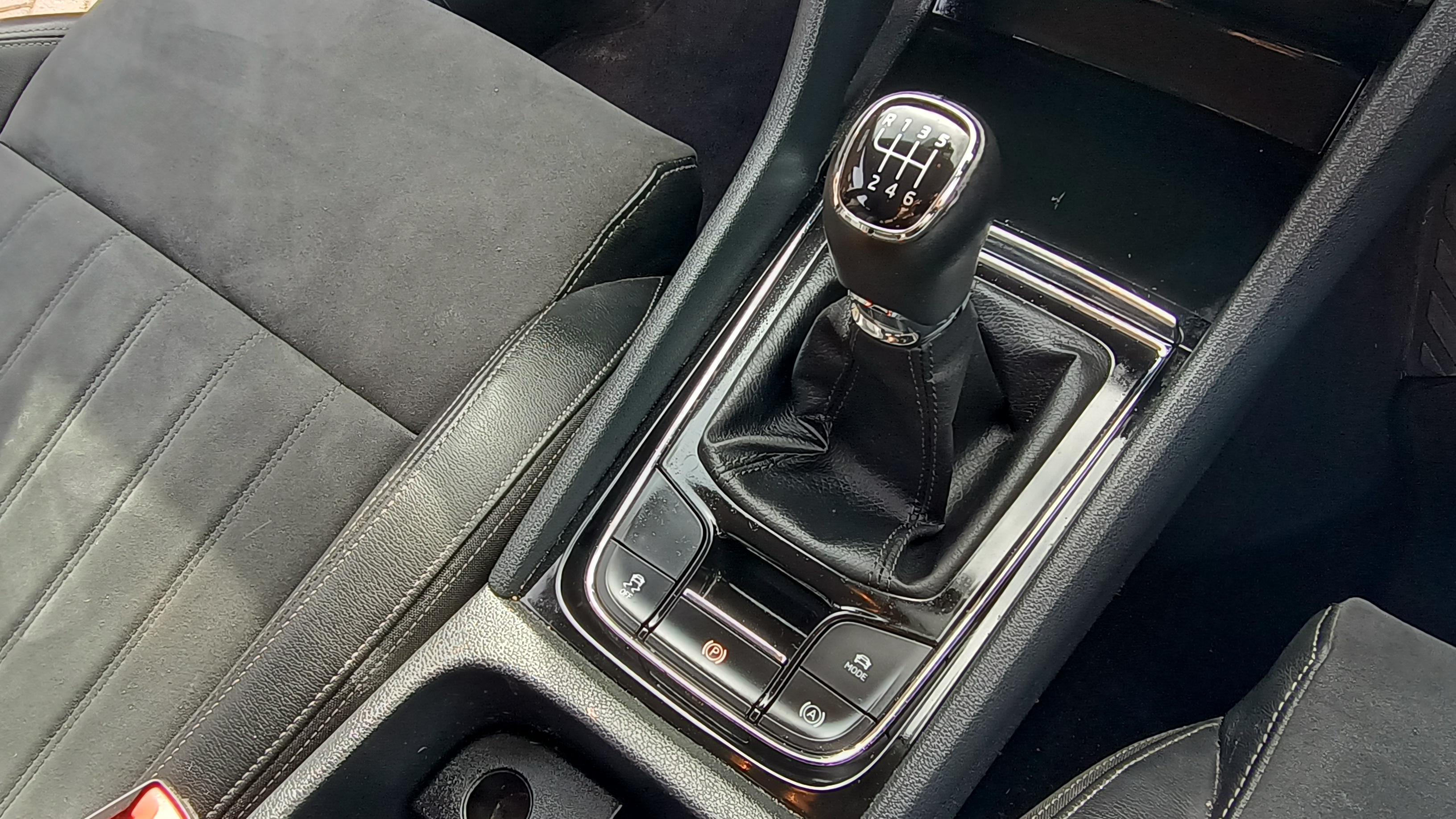 karoq se 6 speed box