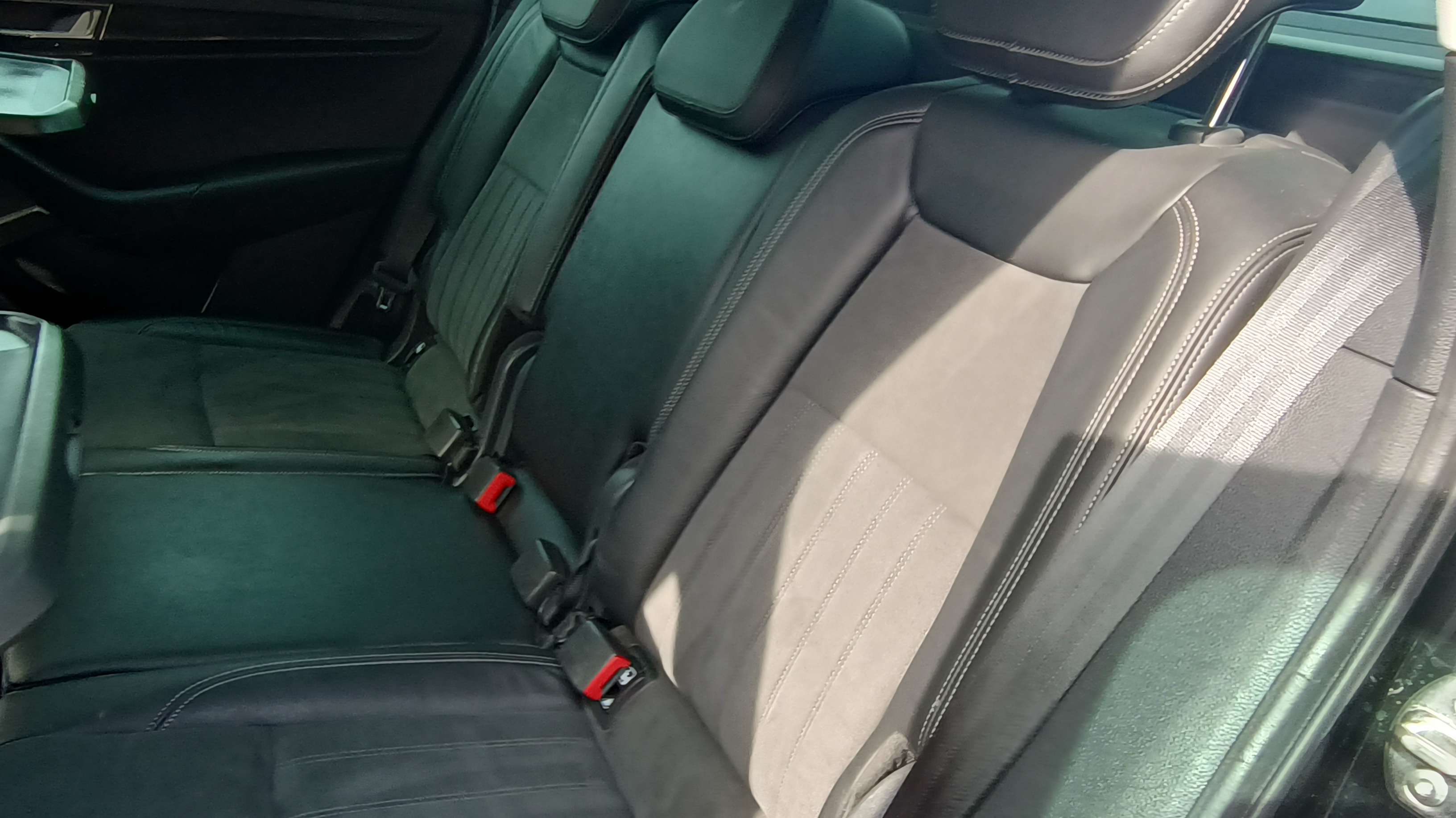 karoq se half leather