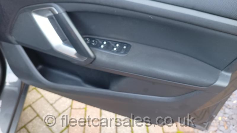peugeot 308 door panel