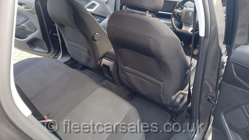 peugeot 308 interior