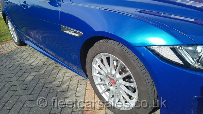 Jaguar XE R Sport 2.0 D caesium blue nsf