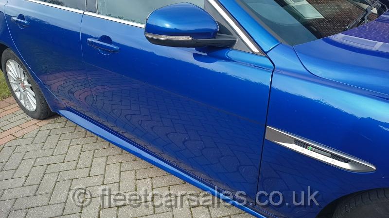 Jaguar XE R Sport 2.0 D caesium blue os