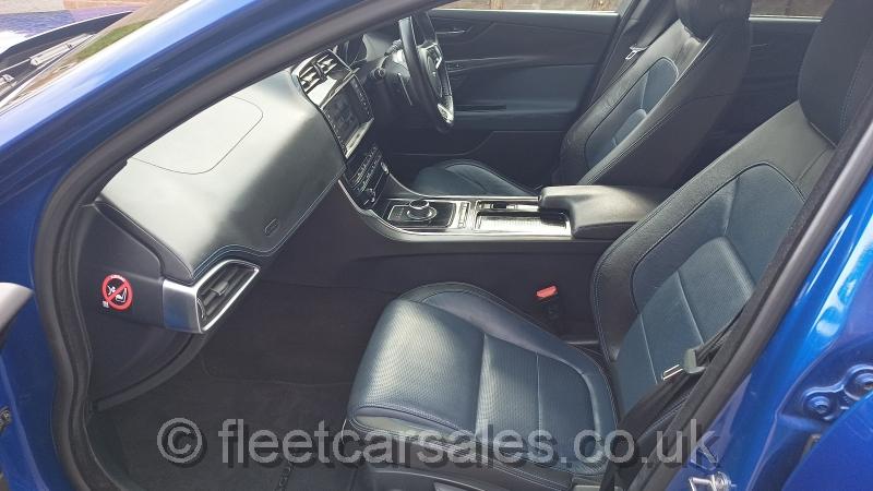 Jaguar XE R Sport 2.0 D seating