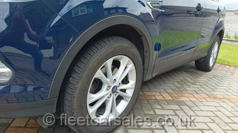 ford kuga 1.5 ecoboost titanium tyres