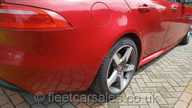 jaguar xe firenze red 2018