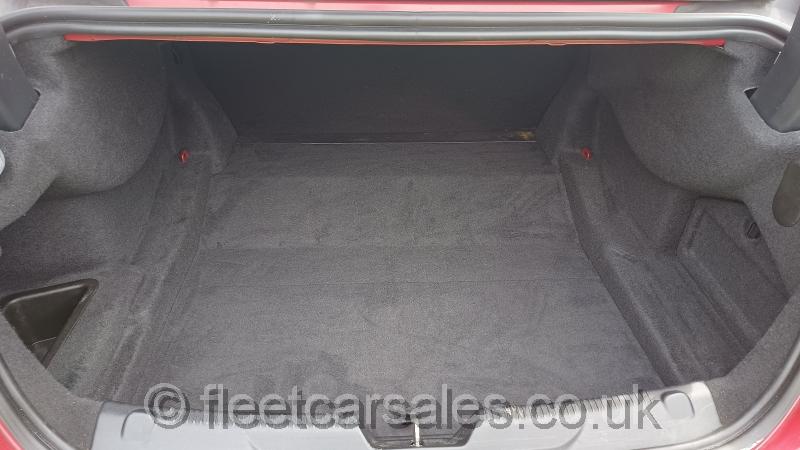 jaguar xe sport r 180 boot