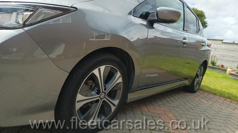 nissan leaf tekna 2021