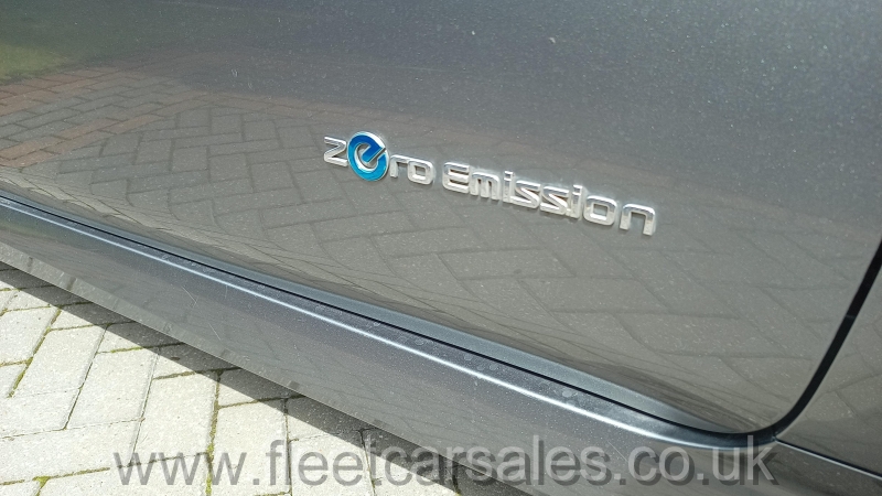 nissan leaf tekna for sale cheshire