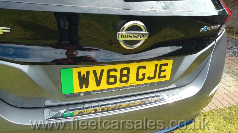 nissan leaf tekna zero emissions