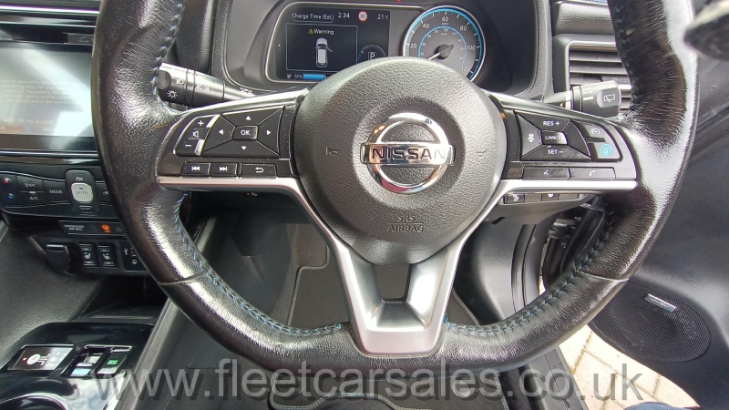 leaf tekna leather steering wheel