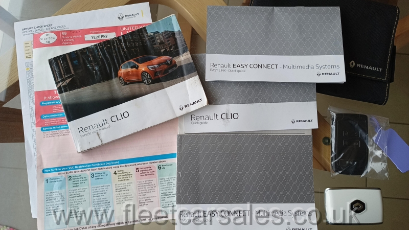 Clio Iconic Service Records