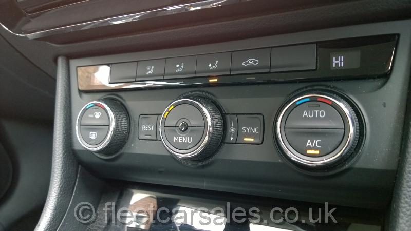 Skoda Superb 1.6 TDi SE Hatchback