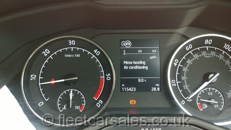 Skoda Superb 1.6 TDi SE Hatchback