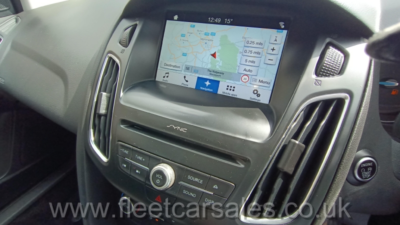 ford focus titanium media nav