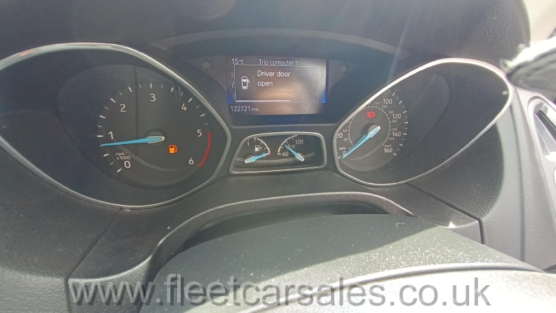ford focus titanium mileage