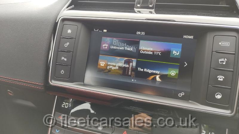 jaguar xe 2.0 d sport r touch screen